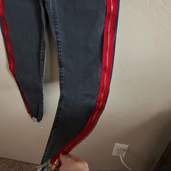 Levi’s Upcycled High Rise Raw Hem Crop Zipper Tuxedo Sides Denim Jeans - Picture 4 of 13